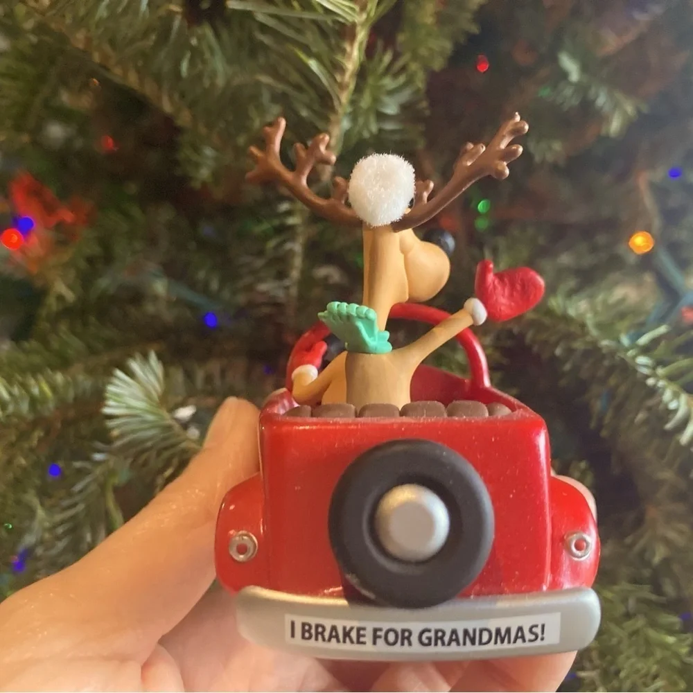 Vintage 2009 Hallmark reindeer Christmas ornament- I Brake for Grandmas